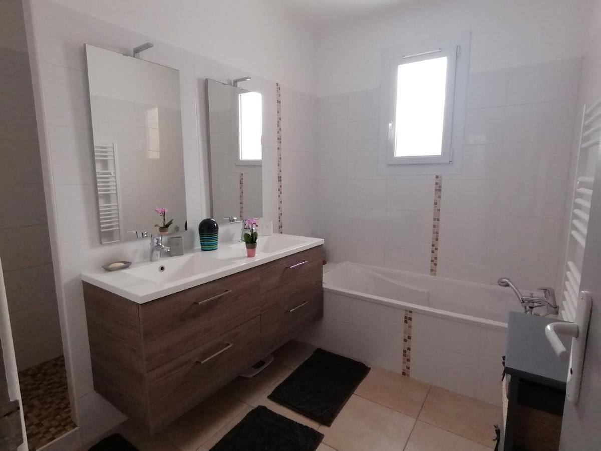 Chez Titi Apartment Mornas Ngoại thất bức ảnh